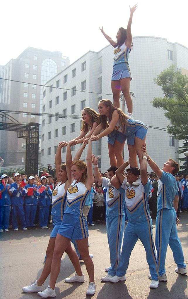 the 2005 Squad performing in a parade