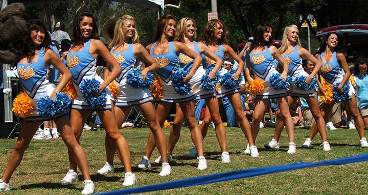 the 2007 Squad performing before a football game