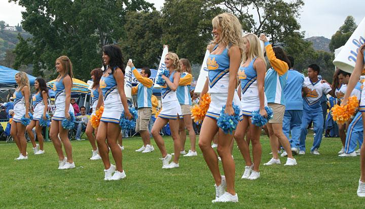 the 2008 Squad performing before a football game
