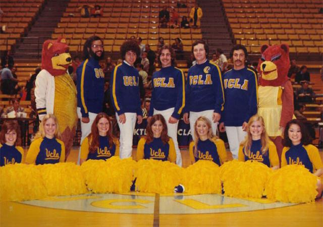 the 1971-72 Squad before a basketball game
