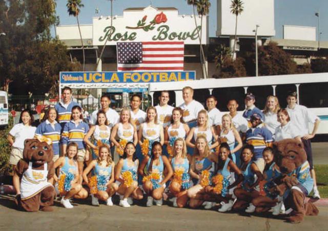 the 2001 Squad in front of the Rose Bowl